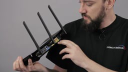 (HD Video) TP-LINK Touch P5 Router Overview