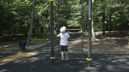 The benefits of monkey bars for kids (4 years old)