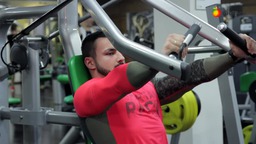 Комплекс упражнений на тренировку мышц груди